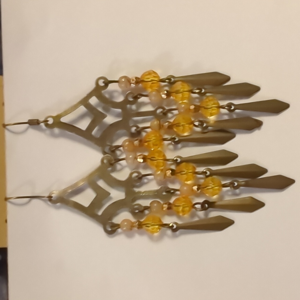 Dangle beaded earrings